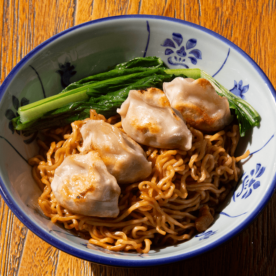 Dried Ramen with Mushrooms & Cabbage Dumplings Heng Hong Tin Kee